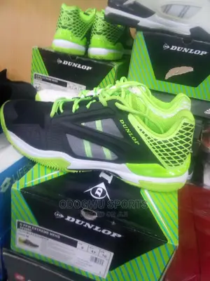 Dunlop Tennis Shoe D172