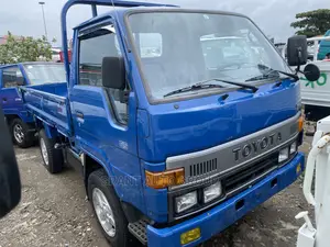 Toyota Dyna 150 Direct Hand Blue