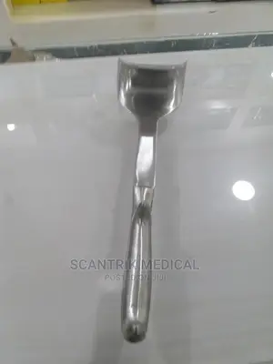 Portable Doyen Retractor
