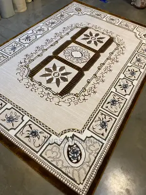 5x7fts Cream and Wine Turkey Center Rug(3x5,4x6,7x10,Available)