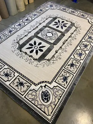 5x7fts Gray and Beige Turkey Center Rug(3x5,4x6,7x10,Available)