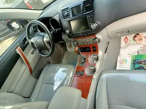 Toyota Highlander Limited 2011 Black
