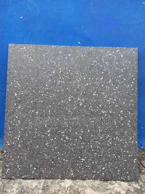 Dark Salt Pepper