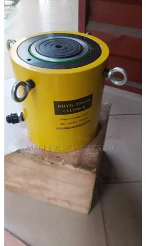 200 Tonnes Cylinder Jack