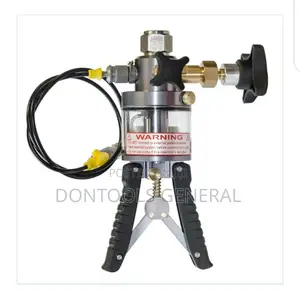 Pressure Calibrator With Pumps,Models-Cpp700-H and CPP1000-H