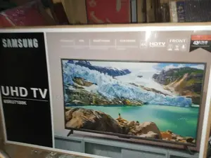 Samsung 65inches Uhd TV Netflix Facebook and Youtube 7series