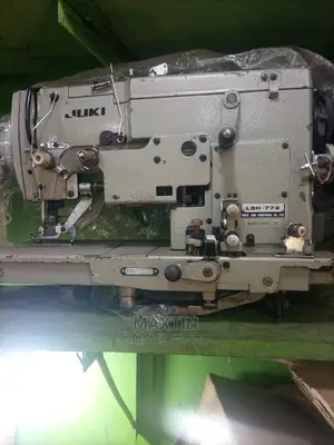 Juki Industrial Buttonhole Machine