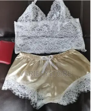 Ladies Sexy Bra Set Lace Comfortable Polyester Sleepwear