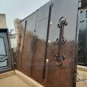 Gate Chequrred Plates