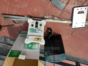 Very Durable Automatic Remote Gate Machine in Ketu