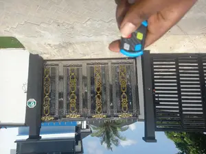 Very Quality Automatic Remote Gate Machine in Ojodu