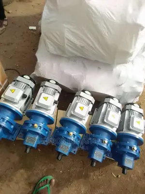 Gear Motors , 3hp, Pure Copper Wire, Straight Shaft Types.