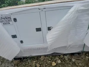Reliable 100% Copper Perkins Soundproof Diesel Generatorsp40