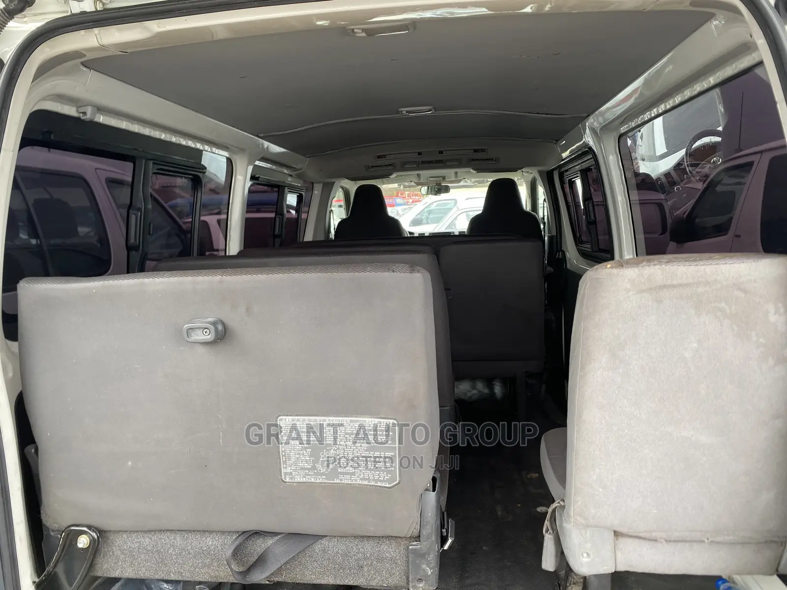 Toyota HiAce 2013 White