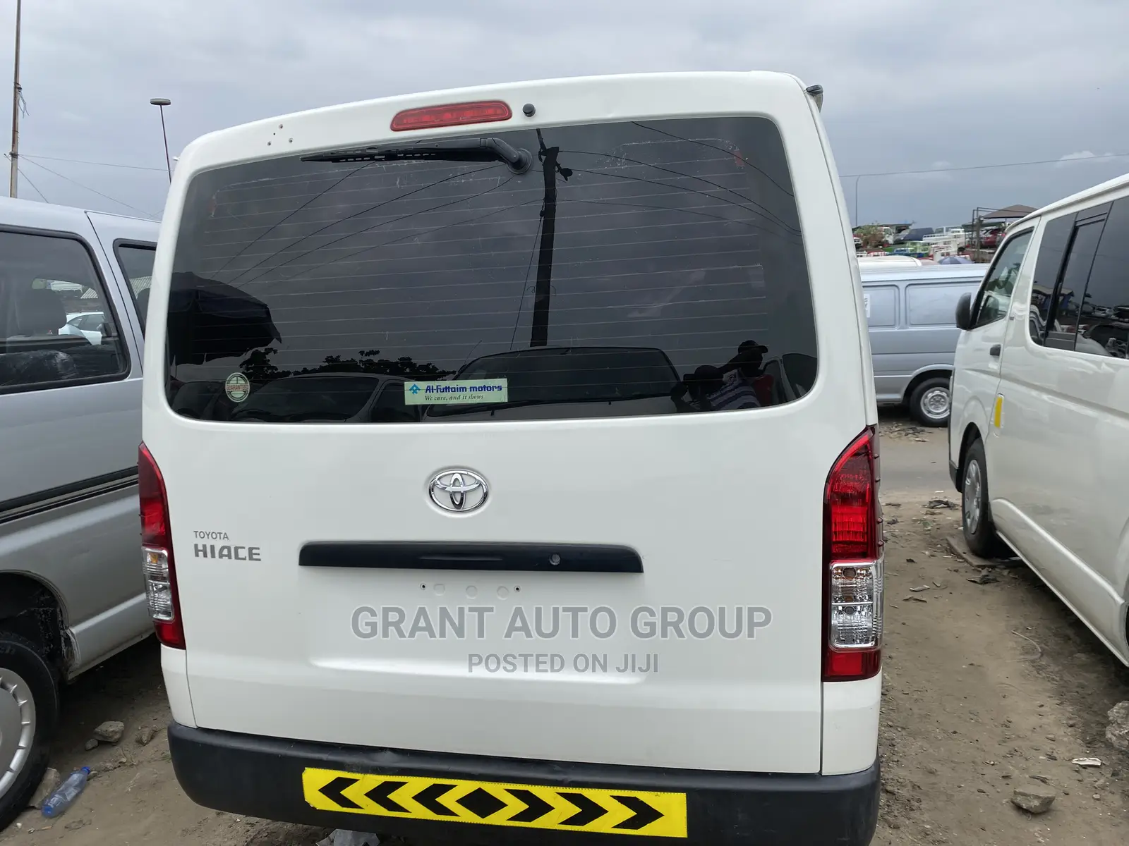 Toyota HiAce 2013 White
