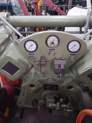 Two-Stage Industrial Reciprocating v-Shaped Air Compressor