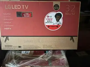 32 Inches LED TV With Free Wall Bracket