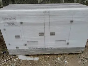 Copper Coil Perkins Soundproof Diesel Generator Sp30kva