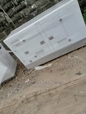 Reliable Perkins Soundproof Diesel Generator Sp30kva