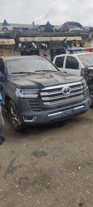 Landcruiser 2008/2010 Upgraded to 2022
