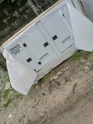 Reliable Perkins Soundproof Diesel Generator Sp20kva