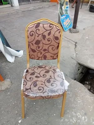 Big Banquet Chair