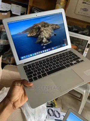 Laptop Apple MacBook Air 8GB Intel Core I7 SSD 128GB