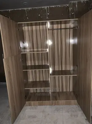Standard Size Wardrobe 4×6