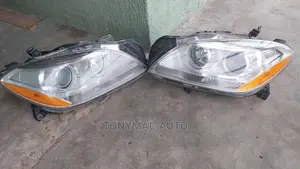 Mercedes-Benz ML350 2012,2015 Headlights