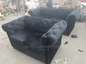 7 Seaters Black Chesterfield Sofa