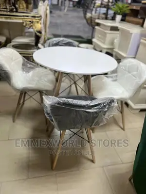 Exquisite Dinning Set With Four Chairs
