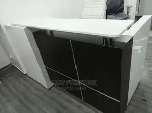 White Reception Desk 1.8 Meters