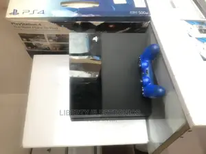Regular Ps4 + 1 Pad and Fifa2, NFS Etc Plus Accessories