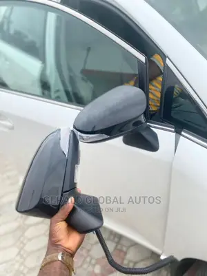 Venza 014 Side Mirrors