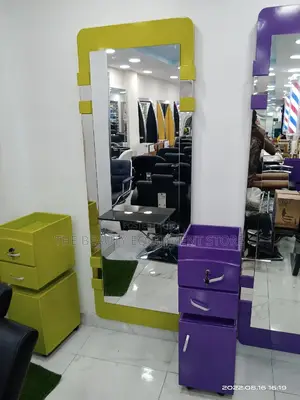 Salon Mirror
