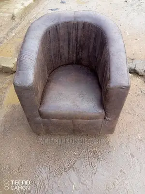 Round Ophulstry Chairs