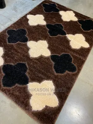 Luxury Living Room Designed Super Soft Royal Center Rug.