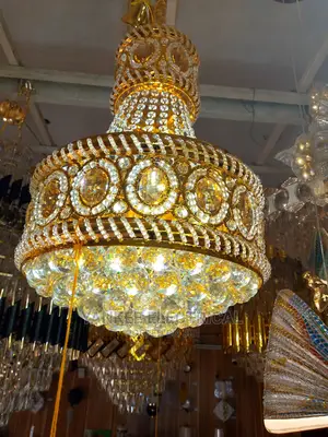 Quality Crystal Chandelier With Inbuild Led Lights
