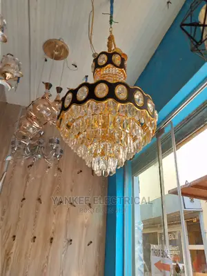 Quality Crystal Chandelier With Inbuild Led Lights