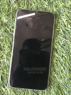 Apple iPhone 11 64 GB White
