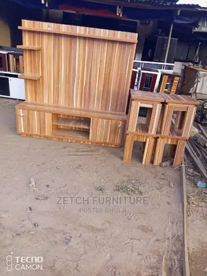 Tv Console and 4 Side Stool