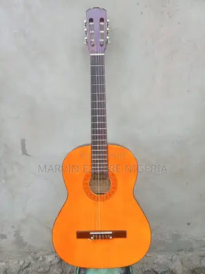 Neat as New Standard 40 Inches Classical Guitar_ C2