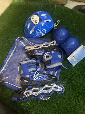 Skateshoe With Helmet, Knee and Elbow Guard