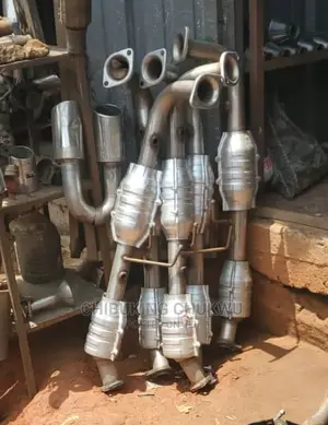 Catalyst Toyota Hummer Bus Exhaust Pot.