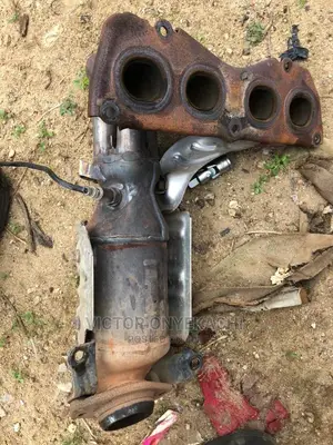 Engine Catalyst Converter Toyota RAV4 2015