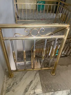 Handrailing