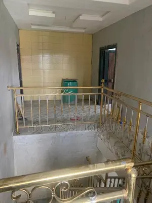 Handrailing