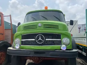Mercedes-Benz Tipper 911 Engine