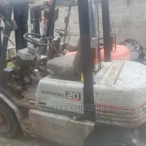 2tons Toyota and Kumatsu Forklift Fairly Used