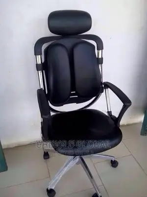 Kidney Chair